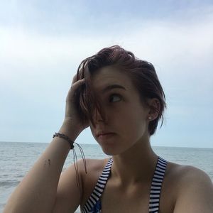 Meet your Posher, Olivia